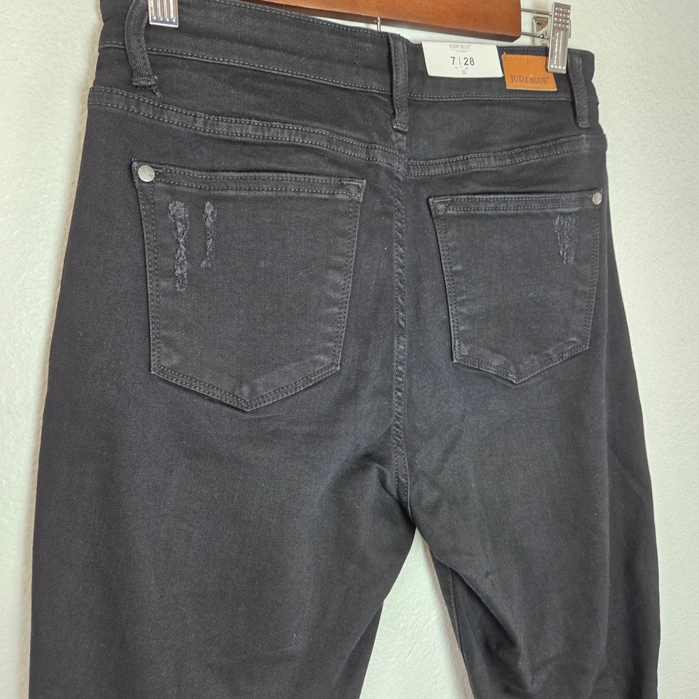 NWT Judy Blue Boyfriend Fit Distressed Black Jeans Casual Denim - Picture 4 of 12